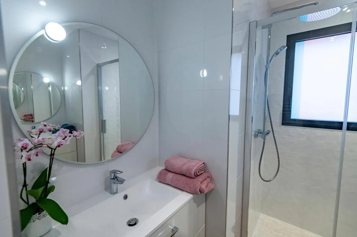Sea View Holiday Villa With Private Spa Brittany Plougonvelin